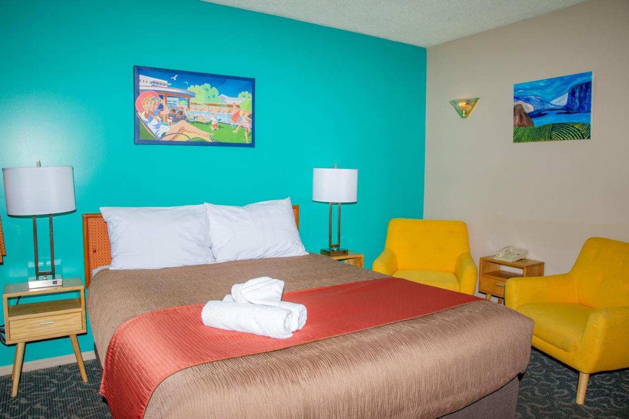 Bowmont Motel Penticton Bagian luar foto