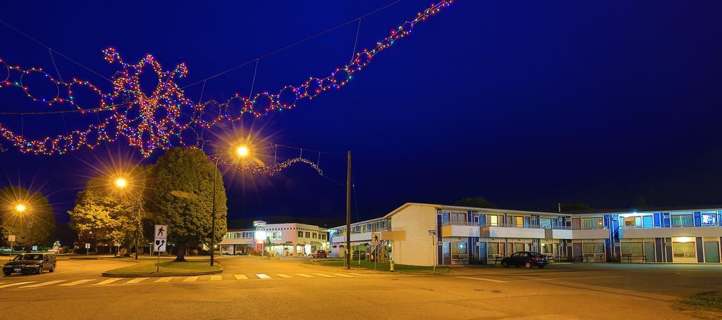 Bowmont Motel Penticton Bagian luar foto