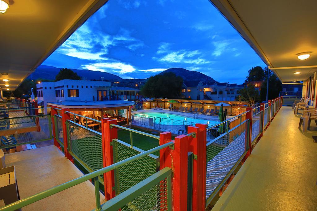 Bowmont Motel Penticton Bagian luar foto